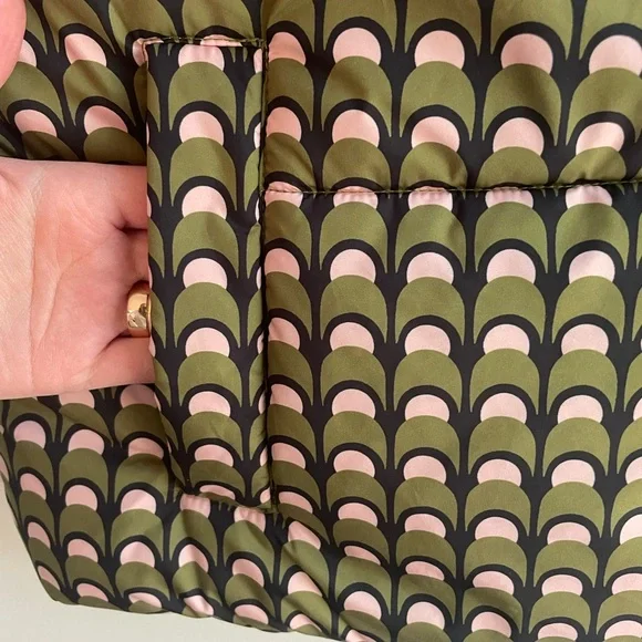 Like New Boden Fife Quilted Vest Pink and Green Geometric Vest Size 10 - Picture 11 of 12